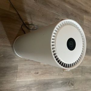Molekule Air Pro/ Air Purifier